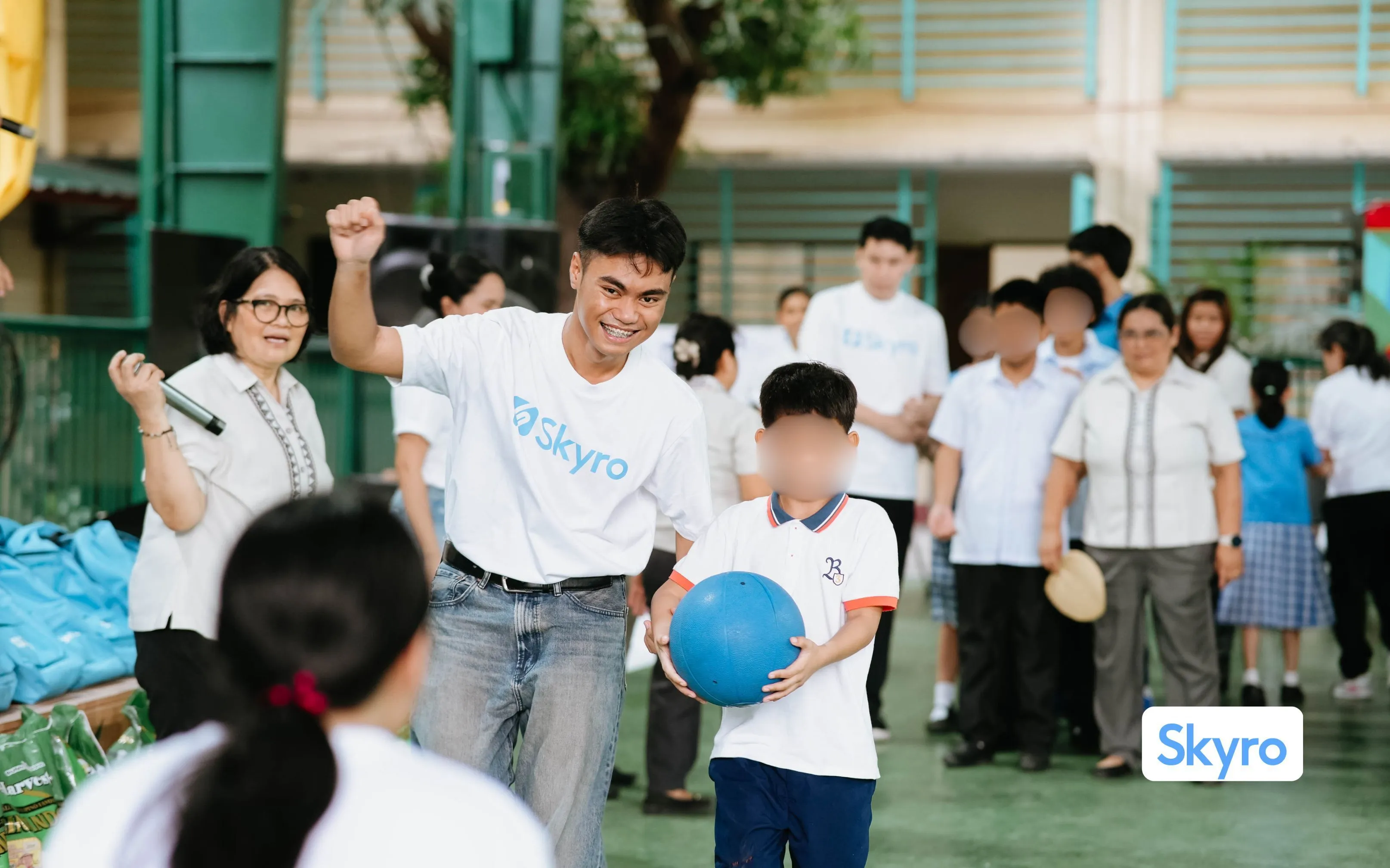 SkyroShares fun games
